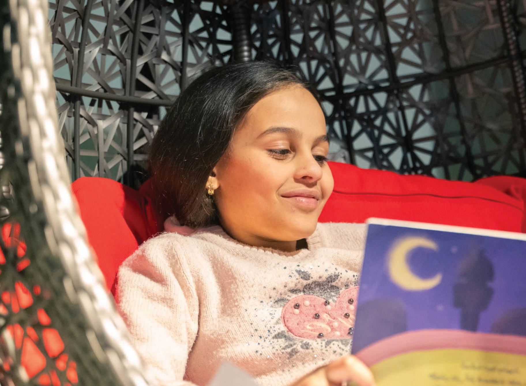 Making Readers - Child reading
